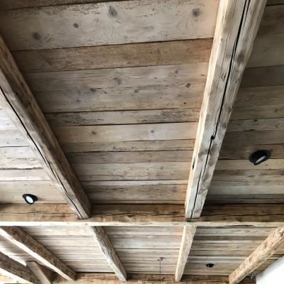 Poutres anciennes en vieux sapin pour charpente